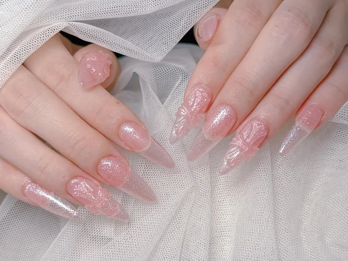 ロング カラー グラデーションカラー 韓国風ヘア ハンドネイル Bling Salonのネイルデザイン