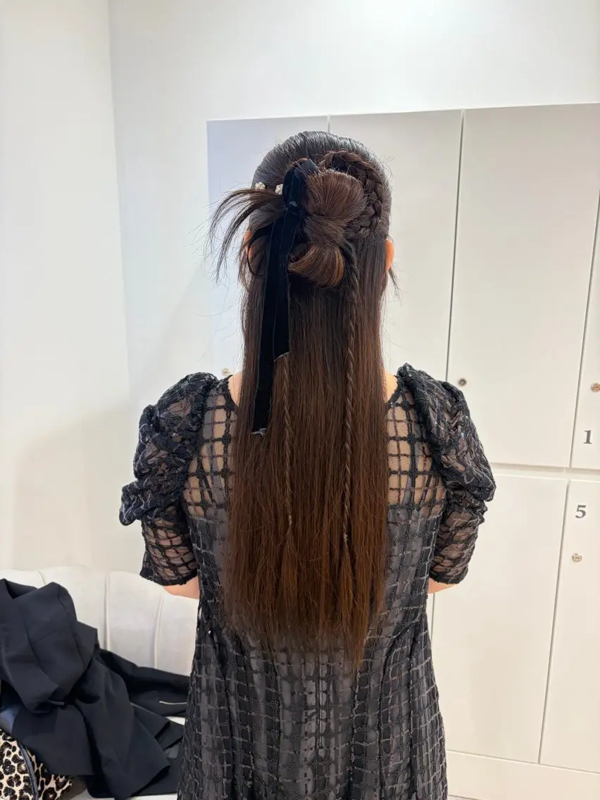 ロング ヘアアレンジ ヘアセット ヘアセット/レイヤー 縮毛矯正/はるか🎀のヘアスタイル