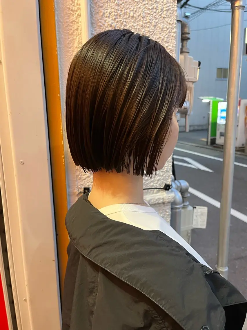 ショート くるみ🩰/ボブ レイヤー/暖色カラーのヘアスタイル