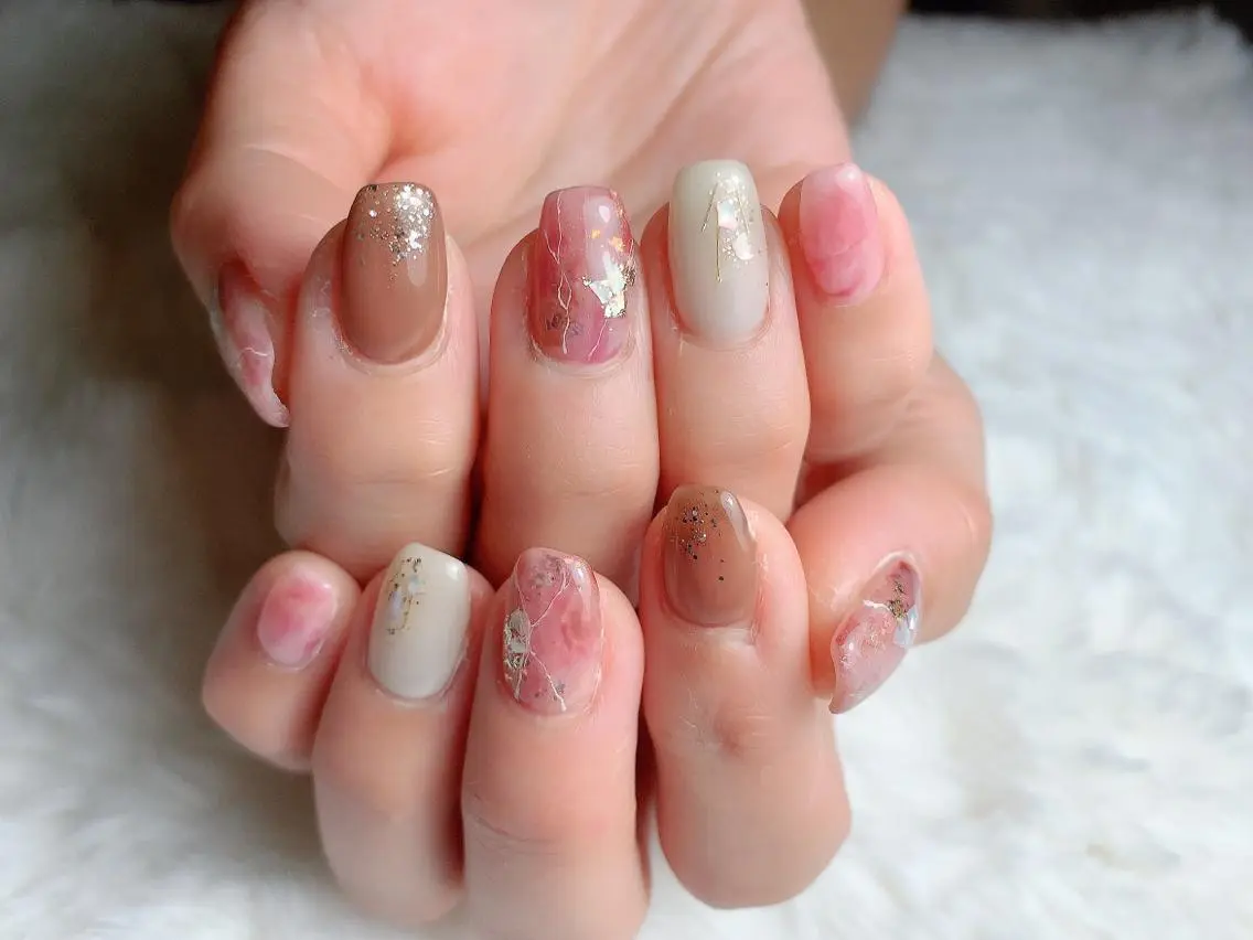 ネイル ニュアンスネイル ピンク Flora Nail 【フローラ ネイル】のネイルデザイン