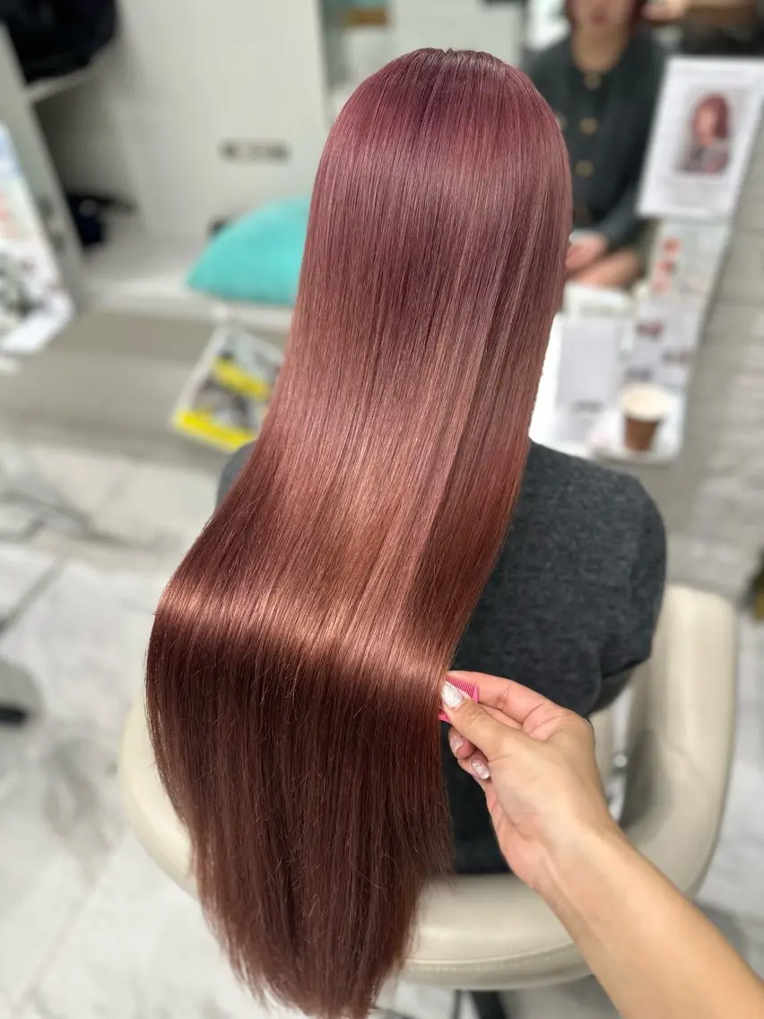 ロング カラー 髪質改善 ヘアカラー トリートメント LUPI byLee MIUのヘアスタイル