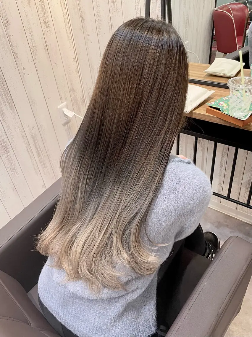 ロング ブリーチ特化🎖️ピ ンクカラー高橋さやかのヘアスタイル