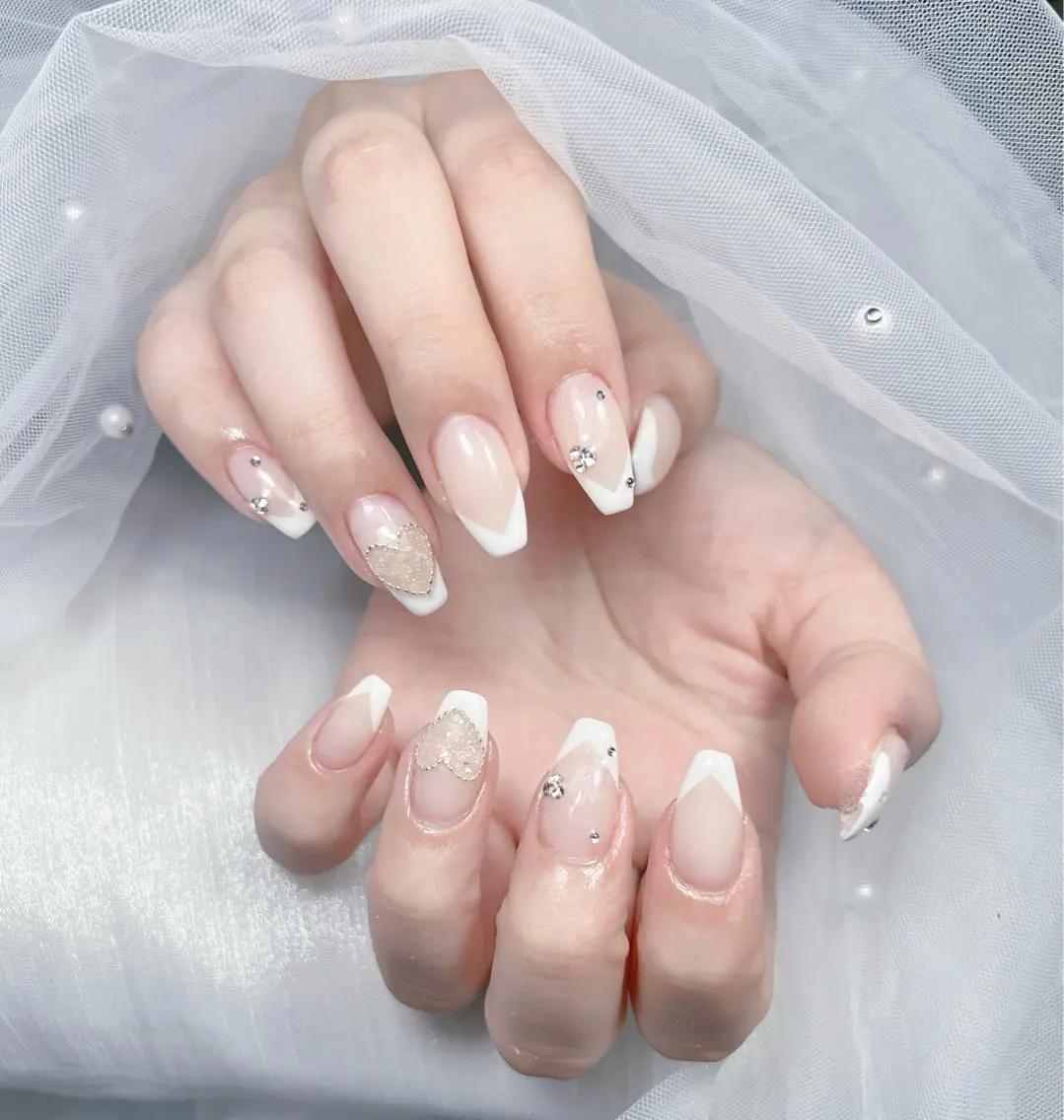 ネイル アートネイル オーロラネイル チークネイル 長さ出し フットネイル Miya _nailのネイルデザイン