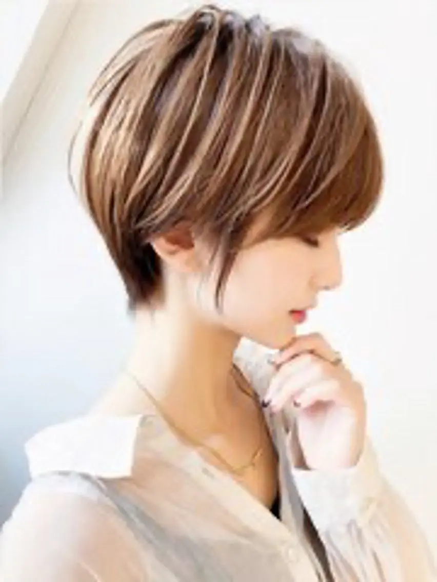 ショート カラー 岸本 一誠のヘアスタイル