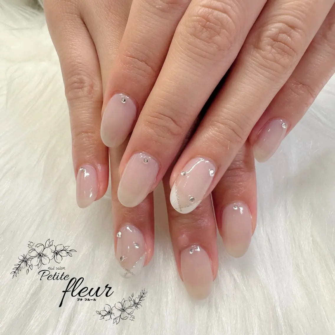ネイル キラキラネイル ❁⃘*。Petite fleur❁⃘*りさのネイルデザイン