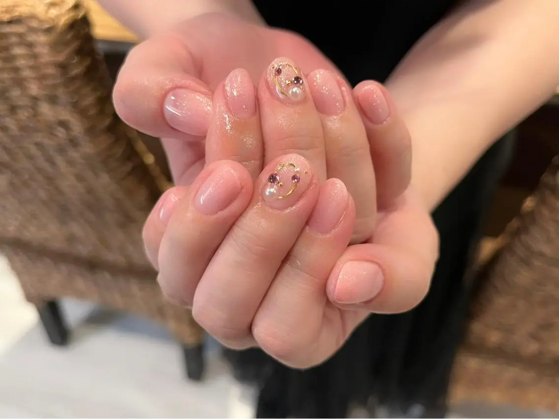 ネイル ストーンネイル ハンドネイル Protea ❁⃘*.ﾟ清家 美穂のネイルデザイン