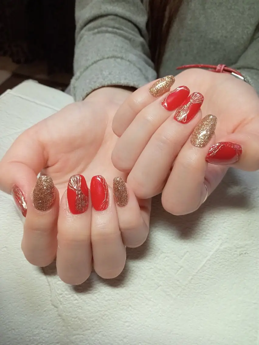 ネイル ジェルネイル キラキラネイル ミラーネイル パラジェル リボン flure de neige yukiのネイルデザイン