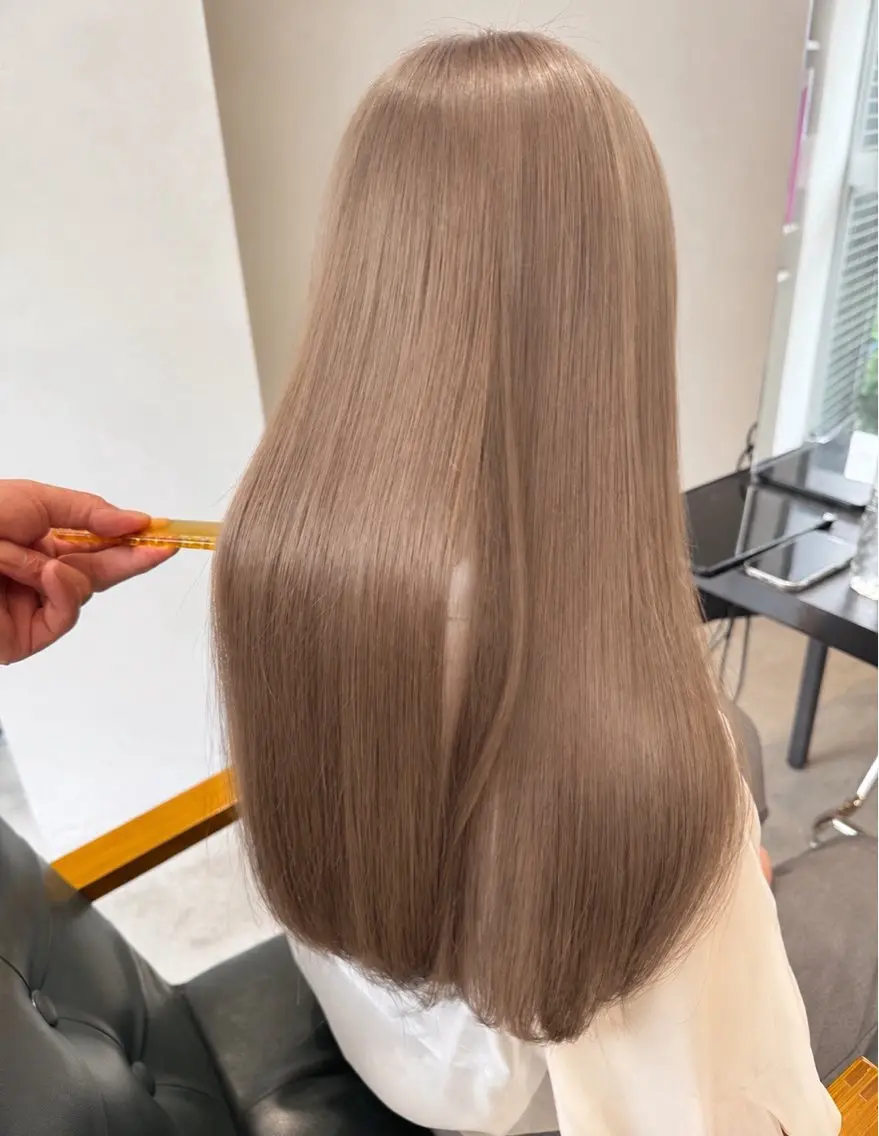 ロング カラー ヘアカラー トリートメント ダブルカラーが得意 髙木千惺/大須のヘアスタイル
