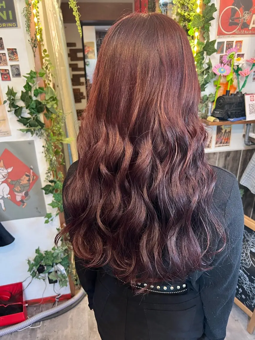 ロング カラー ブリーチ ブラウンカラー ブリーチなしカラー ピンクカラー ピンクブラウン カット ヘアカラー トリートメント カラーパティシエ facce🌼ikoのヘアスタイル