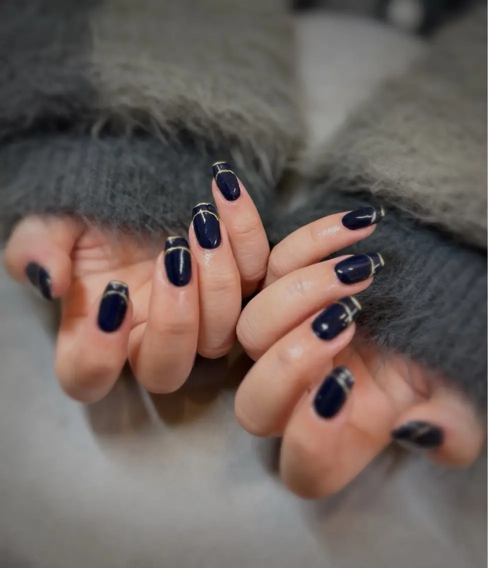 ネイル フレンチネイル メンズネイル ミラーネイル ネイビー ワンカラーネイル ハンドネイル MIMnail メンズネイリストのネイルデザイン