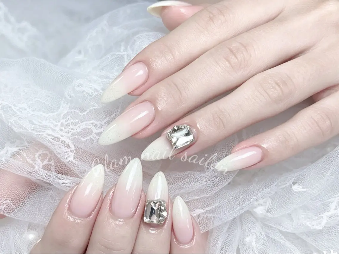 ネイル ハンドネイル エツメ💅 長さ出し🎀デザインのネイルデザイン