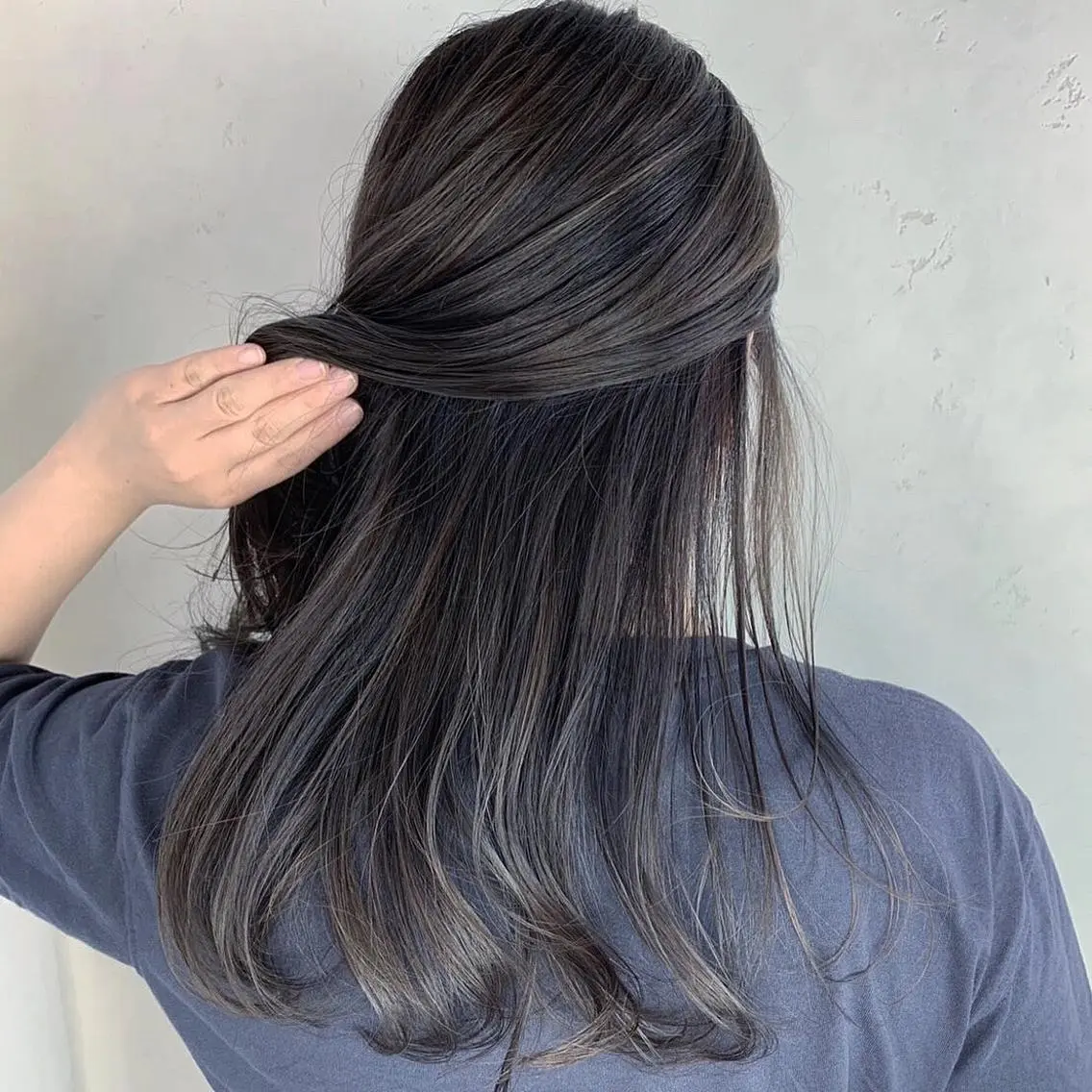 セミロング カラー 透明感カラー ハイライトカラー ハイライト honen RUKAのヘアスタイル