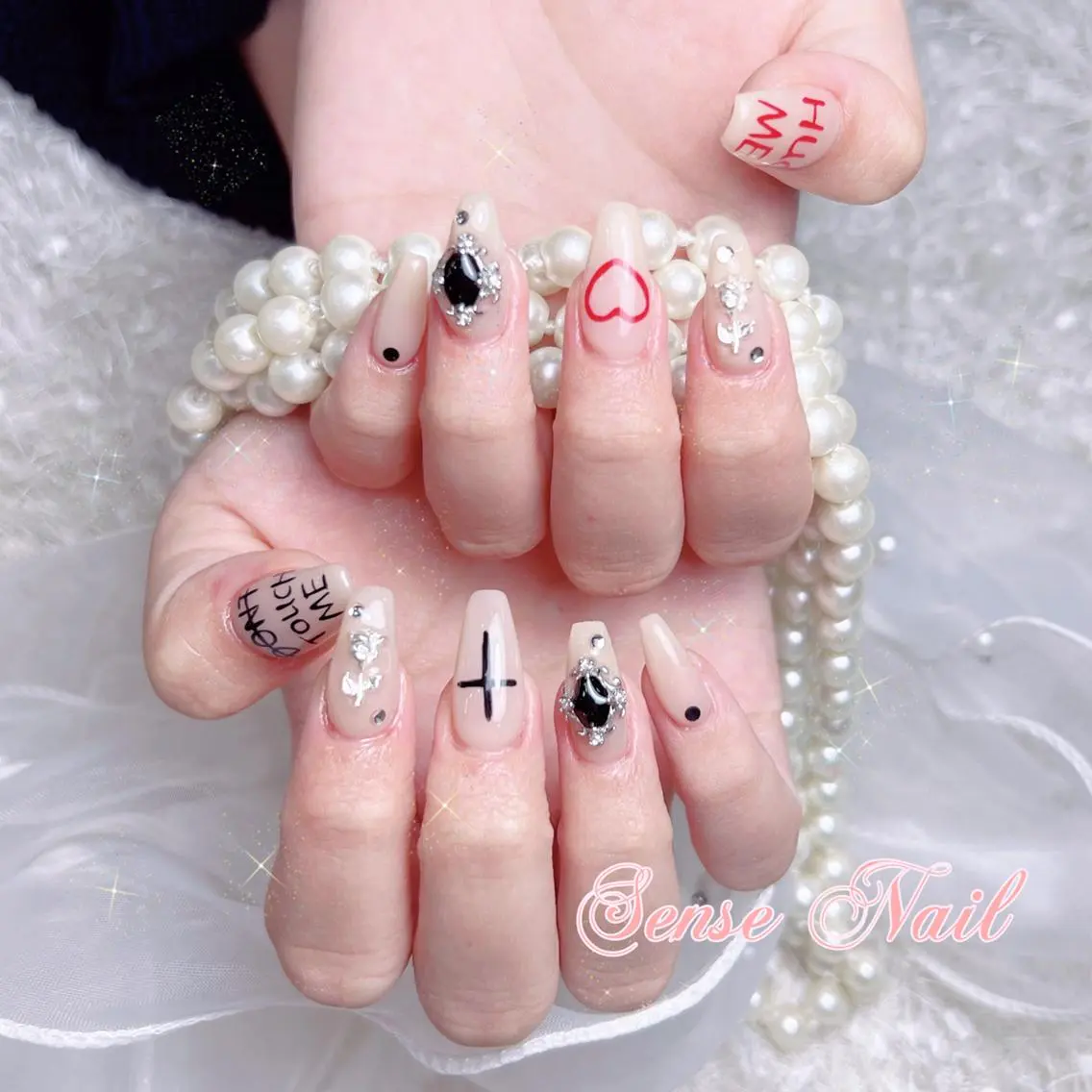 ネイル ハンドネイル ハンドケア Feinn Ink💕のネイルデザイン