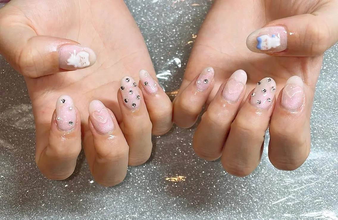 ネイル ハンドネイル VIERU 🌈🎀💖のネイルデザイン
