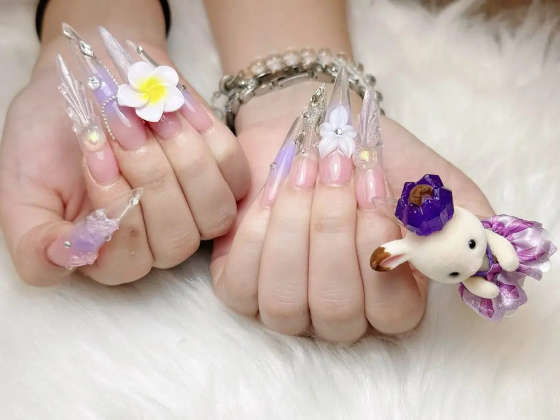 ネイル ハンドネイル リナ ⭐️のネイルデザイン
