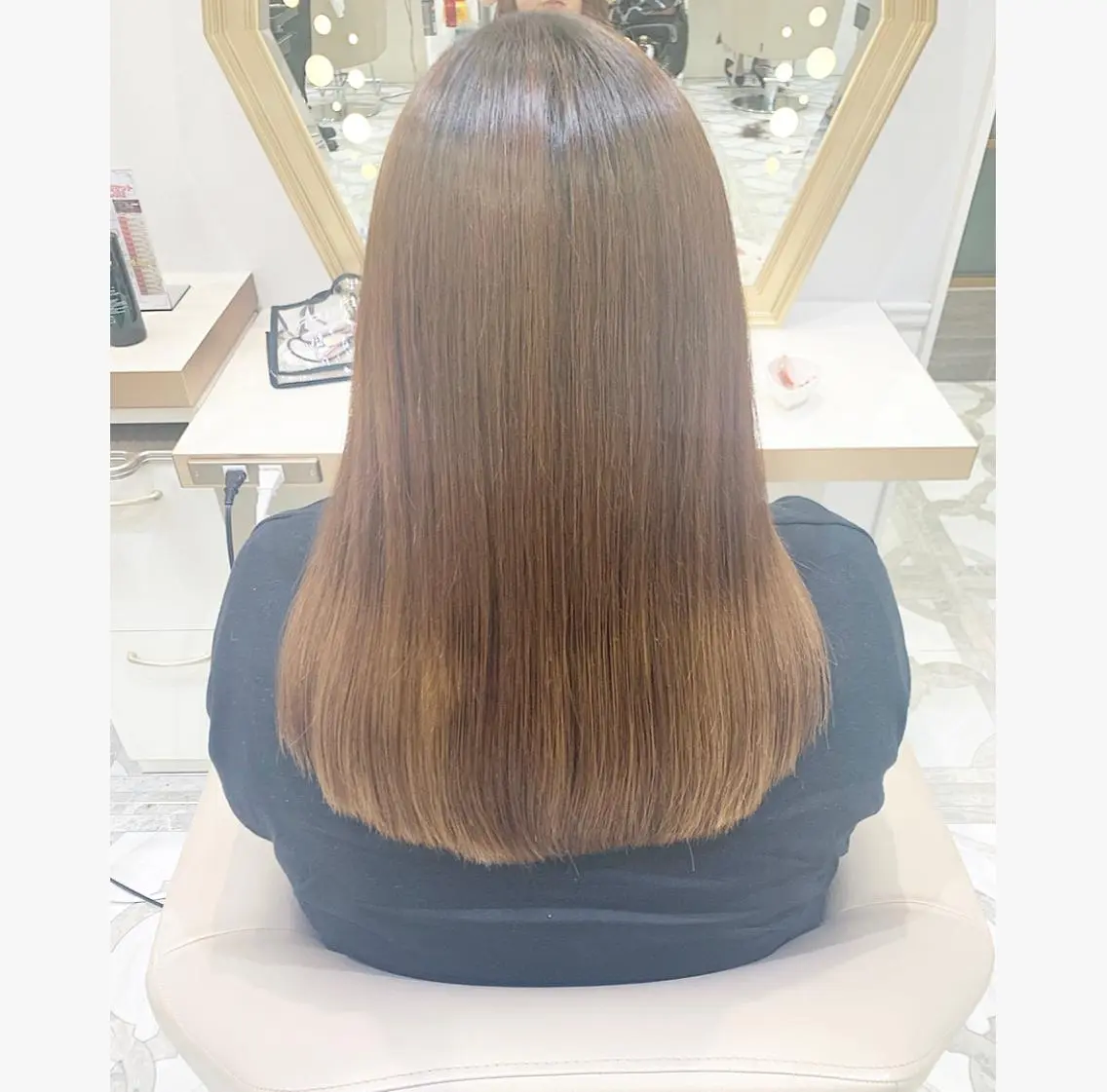 セミロング カット 縮毛矯正 トリートメント 💙美髪救世主💙 関華蓮のヘアスタイル