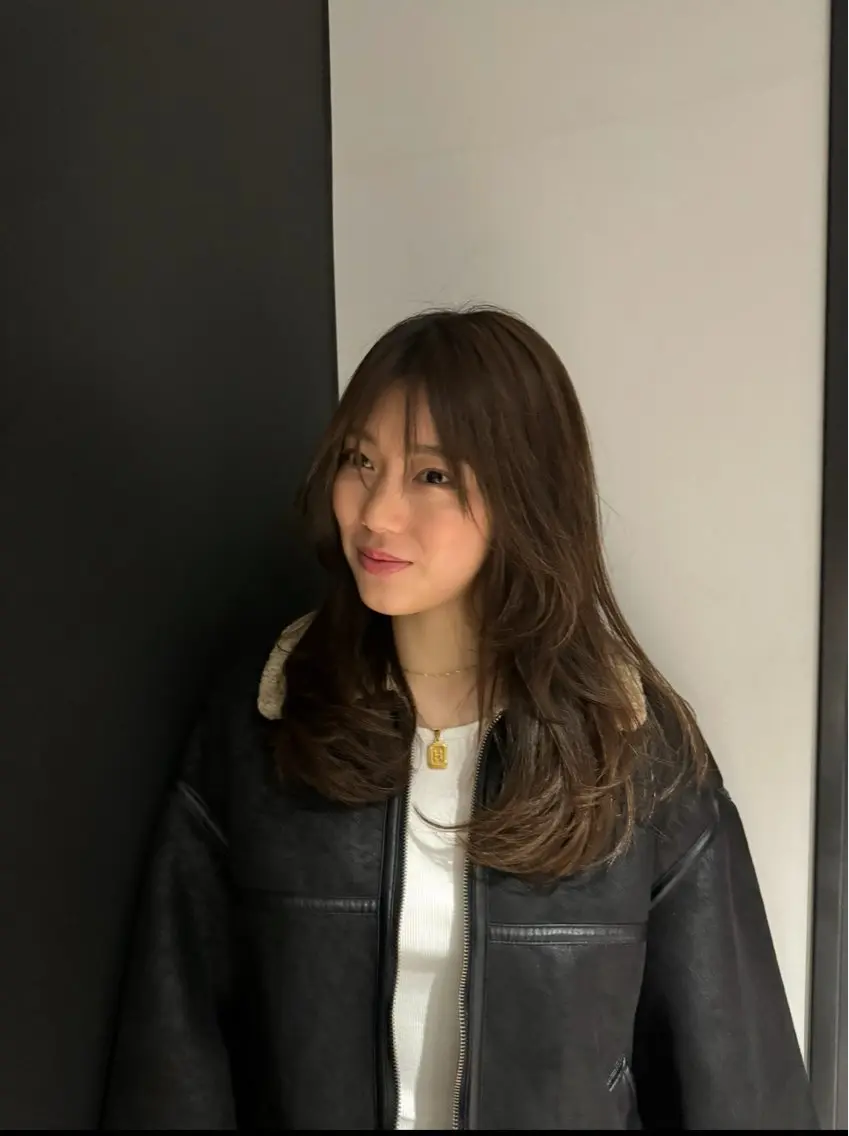 セミロング 暖色カラー Ryokaのヘアスタイル