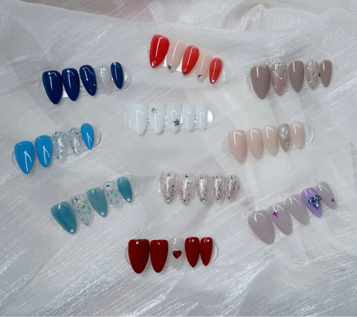 ネイル オーロラネイル チークネイル フットネイル フレンチネイル ジェルネイル ハンドネイル Havi Nailsのネイルデザイン