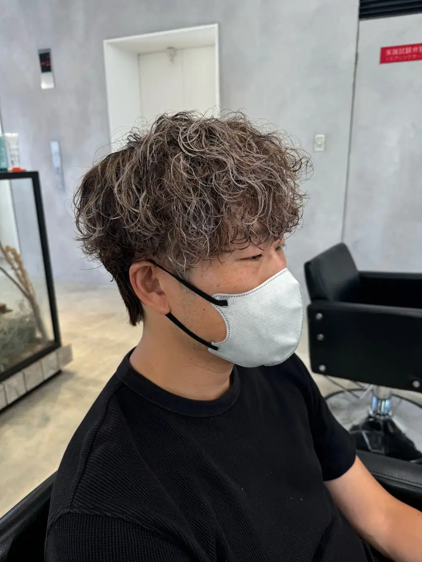 メンズ カット パーマ 透明感カラー✨艶髪 制作🌱山根あゆみのヘアスタイル