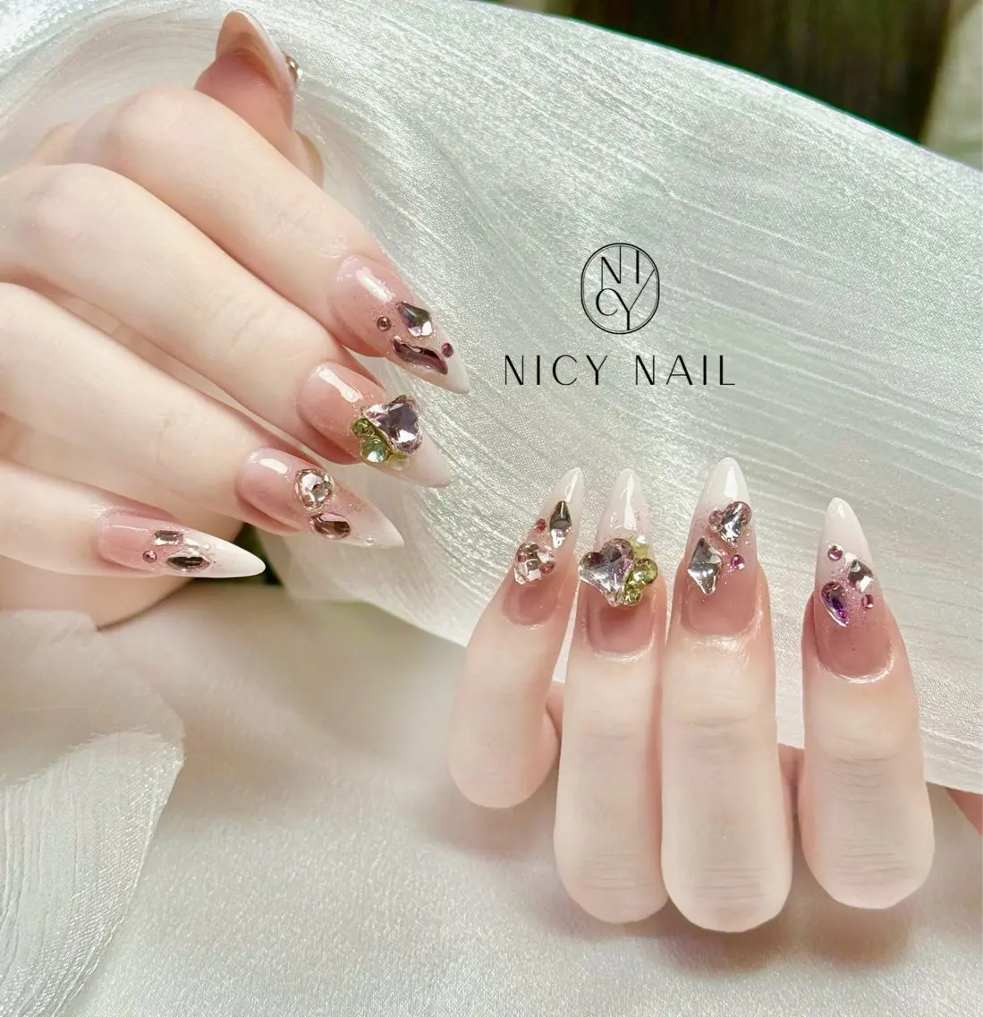 ネイル ハンドネイル NICY NAIL 池袋のネイルデザイン