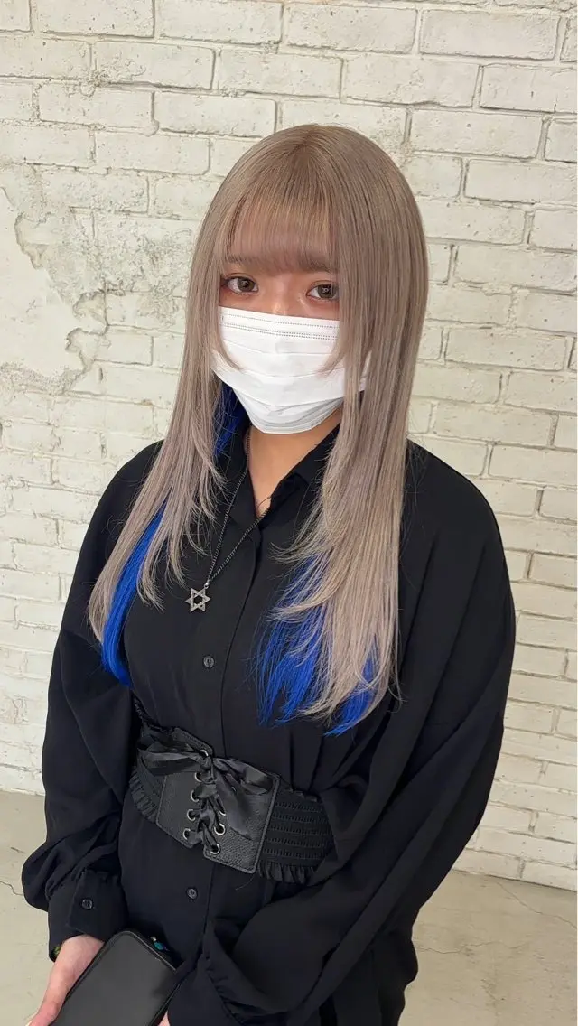 ロング エクステ レイヤーカット トリートメント ヘアカラー トリートメント 派手髪支持率No1 Eisukeのヘアスタイル