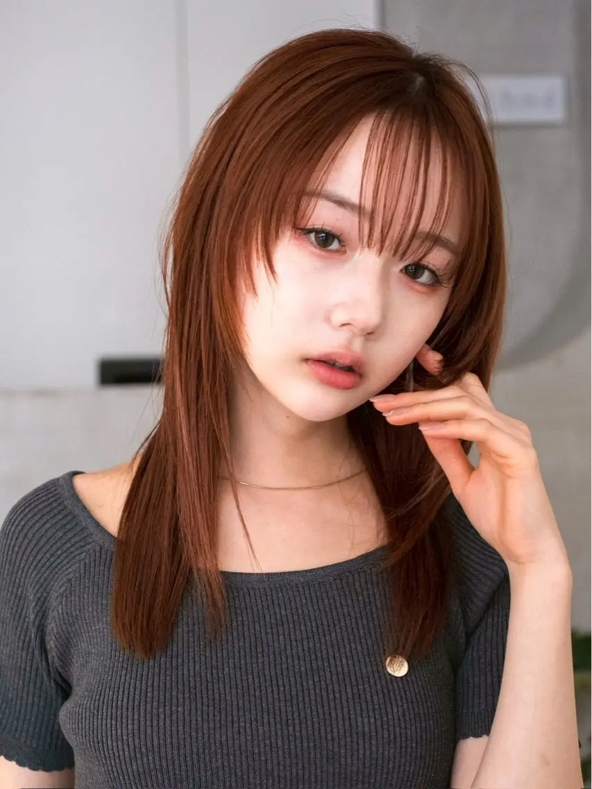 ミディアム 宮田 眞咲のヘアスタイル