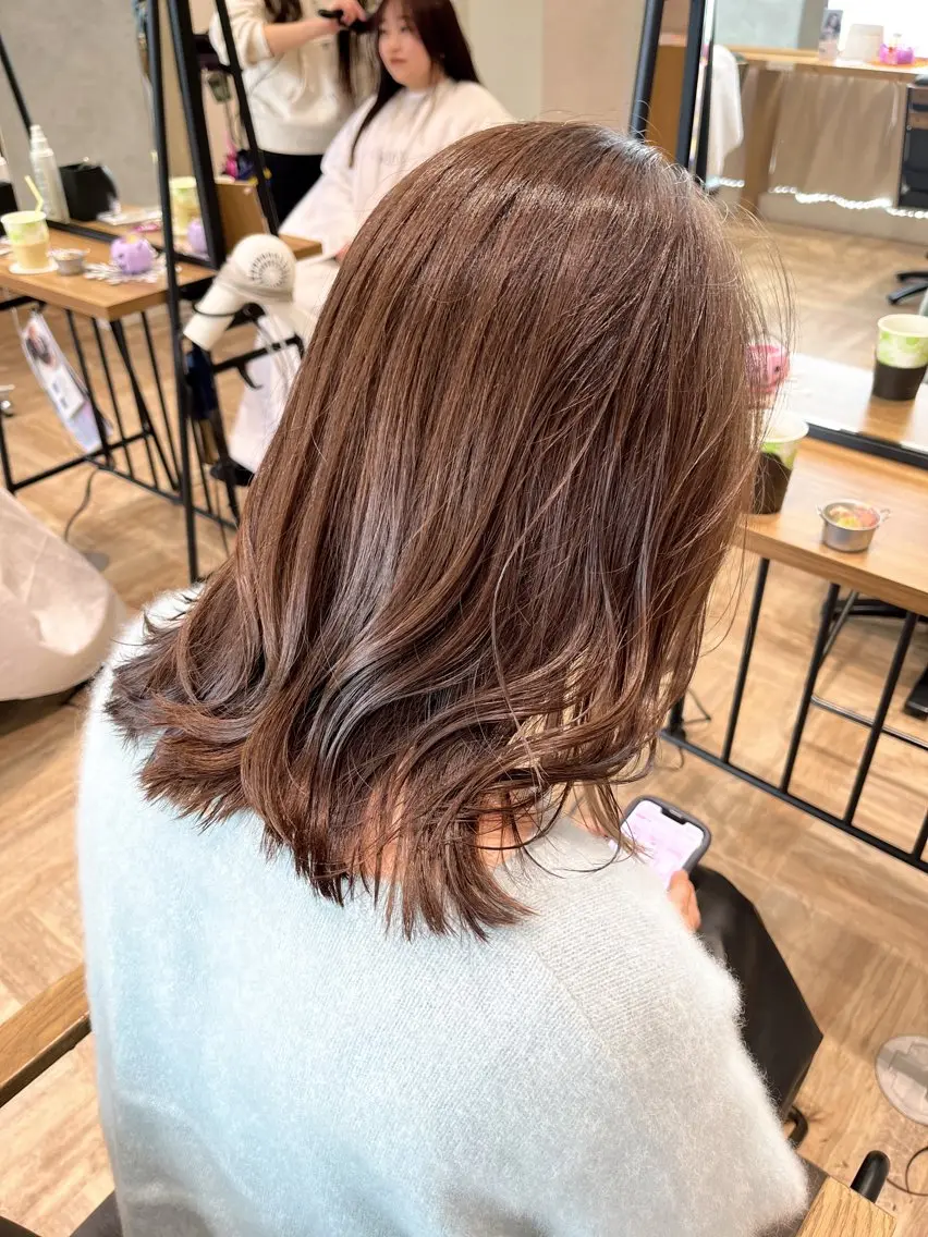 セミロング AVANCE. 古川楓のヘアスタイル