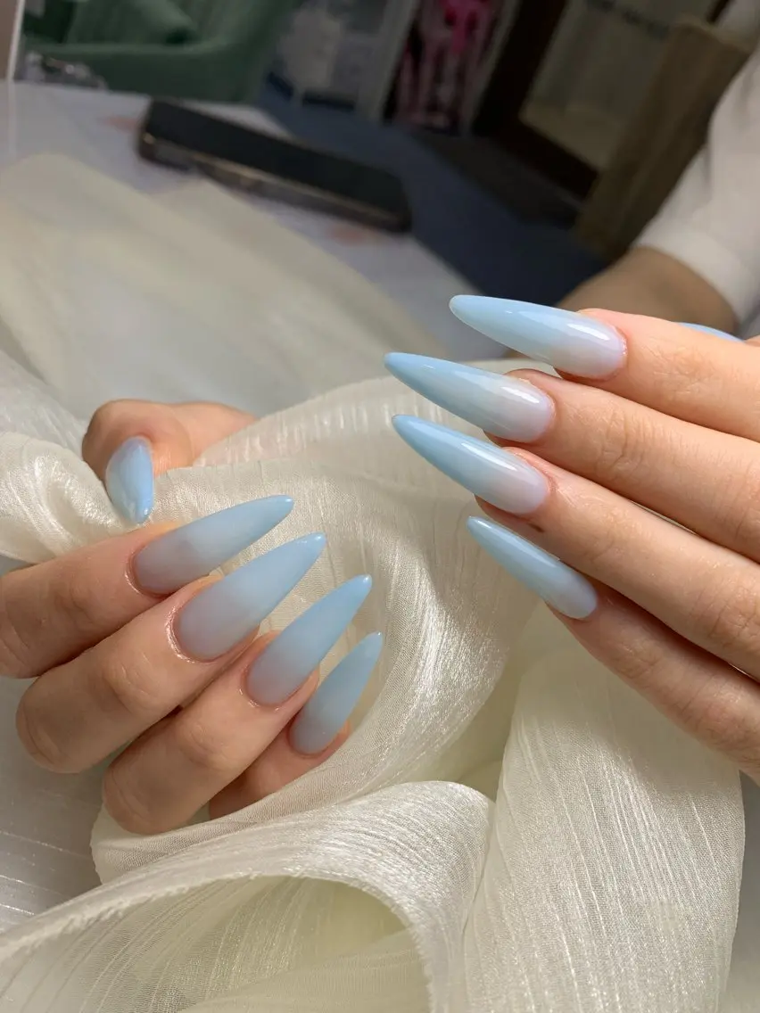 ネイル チークネイル ドット フットネイル フレンチネイル グラデーション ハンドネイル HANA 川越東口ネイルサロンのネイルデザイン