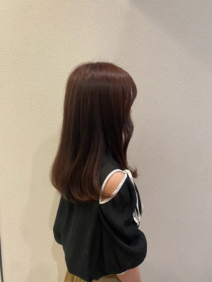 セミロング カラー ブラウンカラー ピンクカラー ピンクブラウン 石川 愛彩の眉毛・アイブロウイメージ