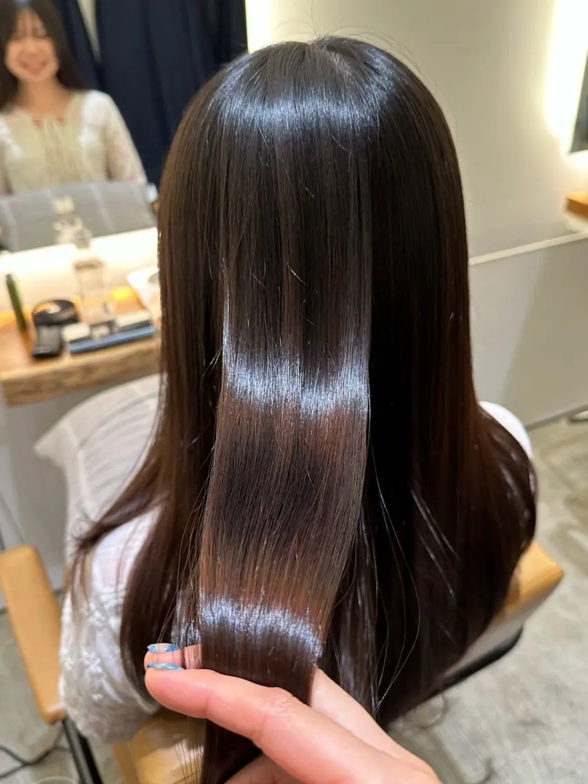 肌映えカラー+髪質改善トリートメントの写真