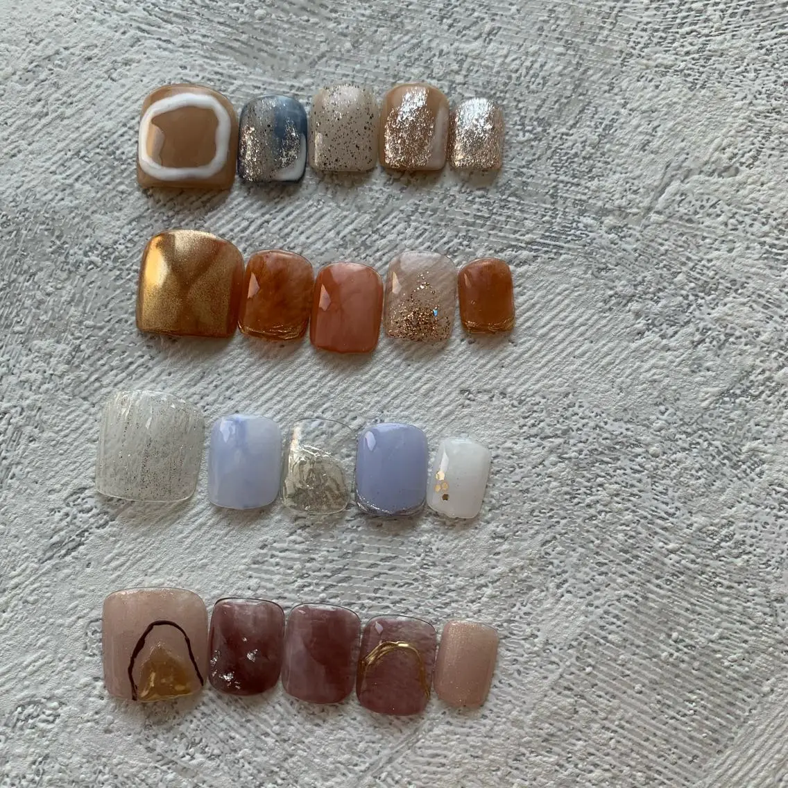 ネイル ブラウン フットネイル ミラーネイル cocoro nail salonのネイルデザイン