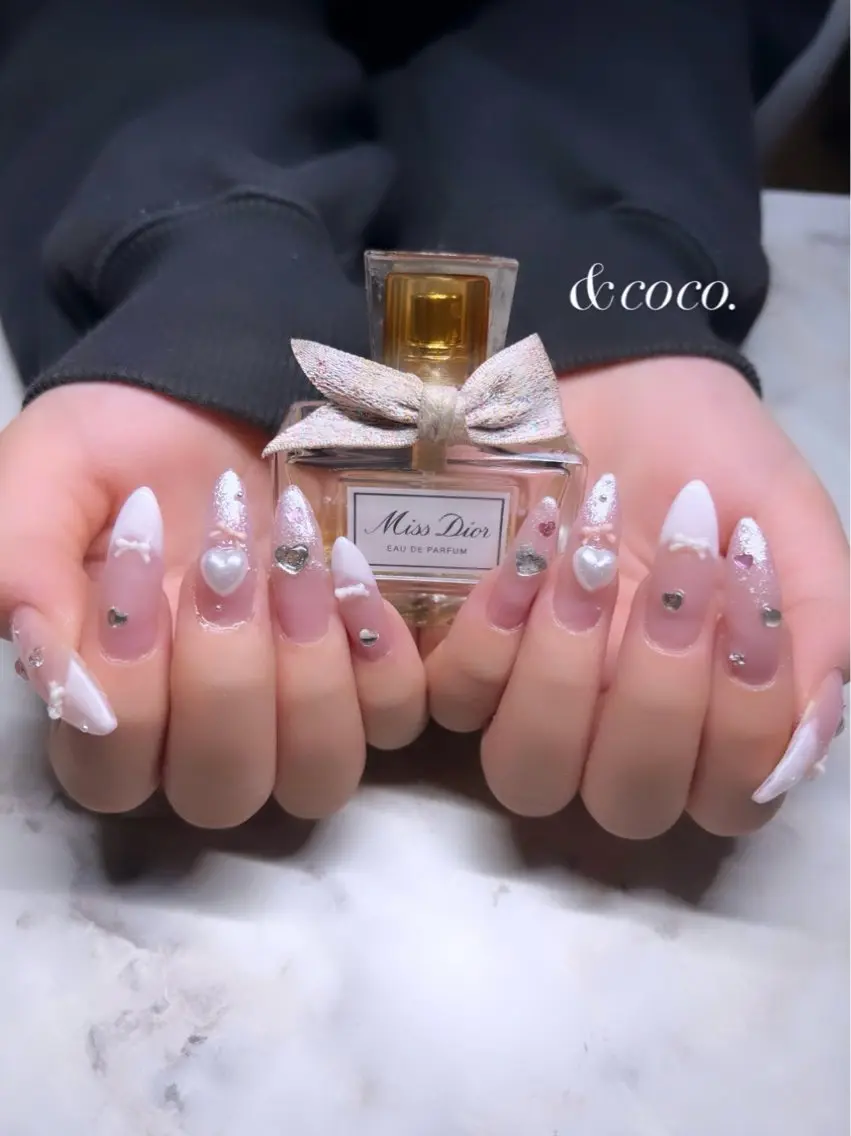 ネイル アートネイル 長さ出し ハート 持ち込み ハンドネイル ＆ coco.のネイルデザイン