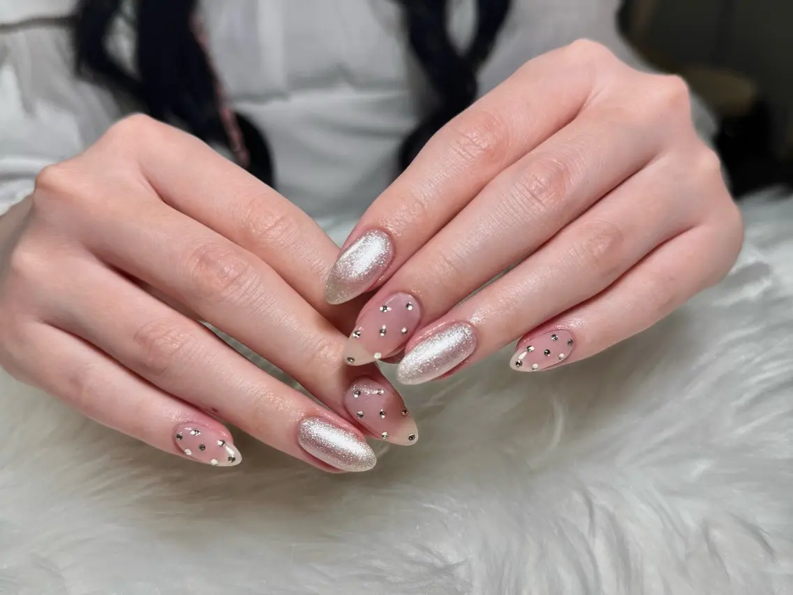 ネイル オーロラネイル チークネイル フットネイル フレンチネイル ジェルネイル Nichi Nailsのネイルデザイン