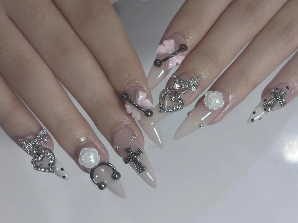 ネイル アニマル柄 べっ甲ネイル ボルドー ブラウン ジェルネイル Emi🌸Belle Nail Salonのネイルデザイン