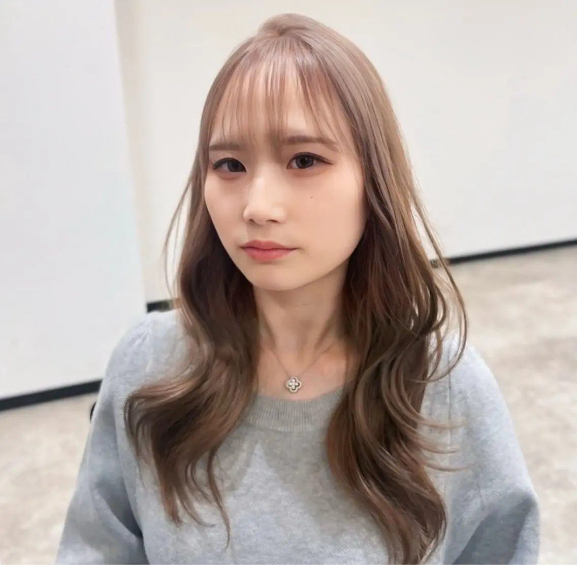 ロング ヘアカラー ciate MOEのヘアスタイル