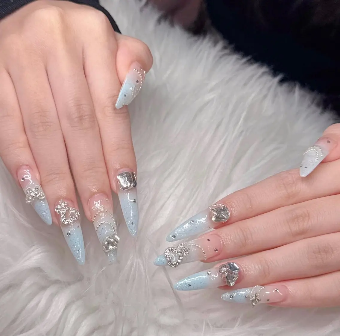 ネイル 長さ出し グラデーション 卒業式 キラキラネイル マグネットネイル ハンドネイル Lee Nailsのネイルデザイン