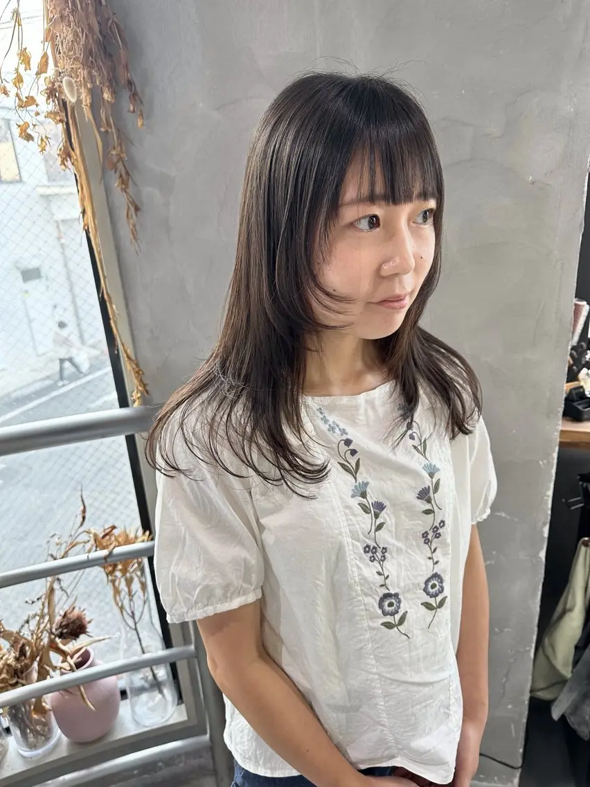 セミロング レイヤーカット ウルフカット ウルフ レイヤー パーマ🪐MANAのヘアスタイル