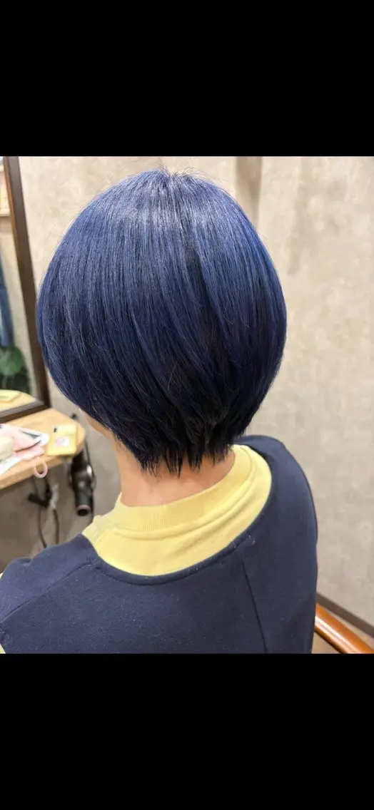 ショート カラー 石田 佳恋のヘアスタイル