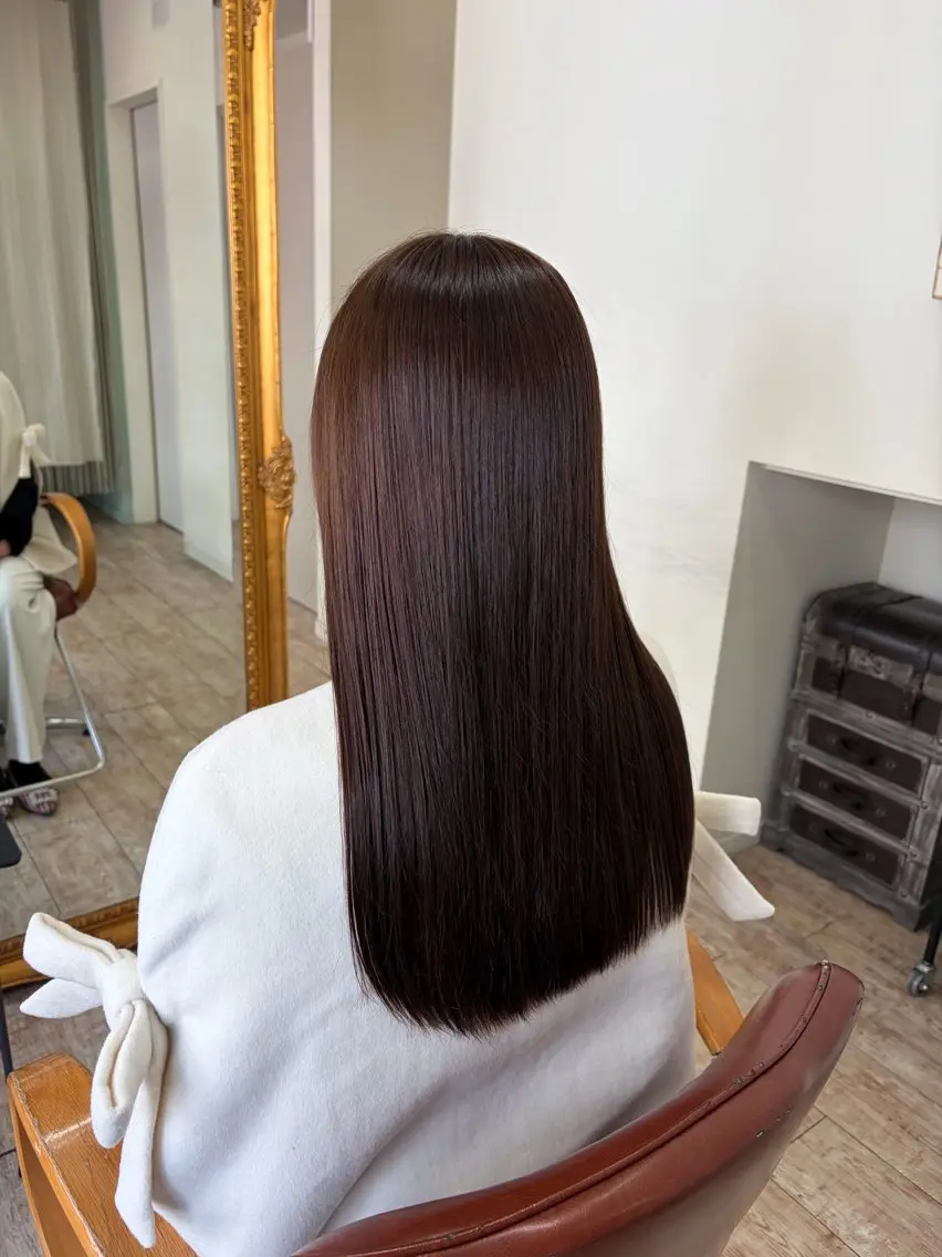 セミロング カット ヘアカラー 【艶髪カラー】 omiのヘアスタイル