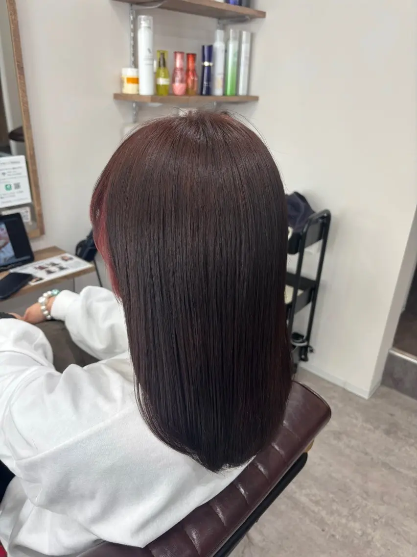 ミディアム カラー ピンクカラー 椎名 紗愛のヘアスタイル