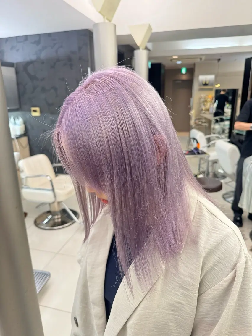 ミディアム カラー ブリーチ パープルカラー ヘアカラー 🧡髪質改善💛 🌸SAKURA🌸のヘアスタイル