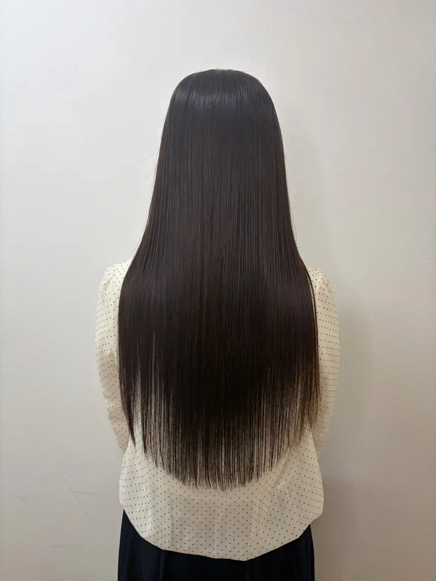 ロング レナークウィズ　北川 愛璃のヘアスタイル