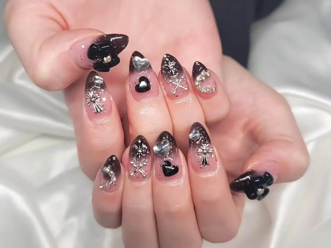 ネイル ハンドネイル nail salon Charme のネイルデザイン