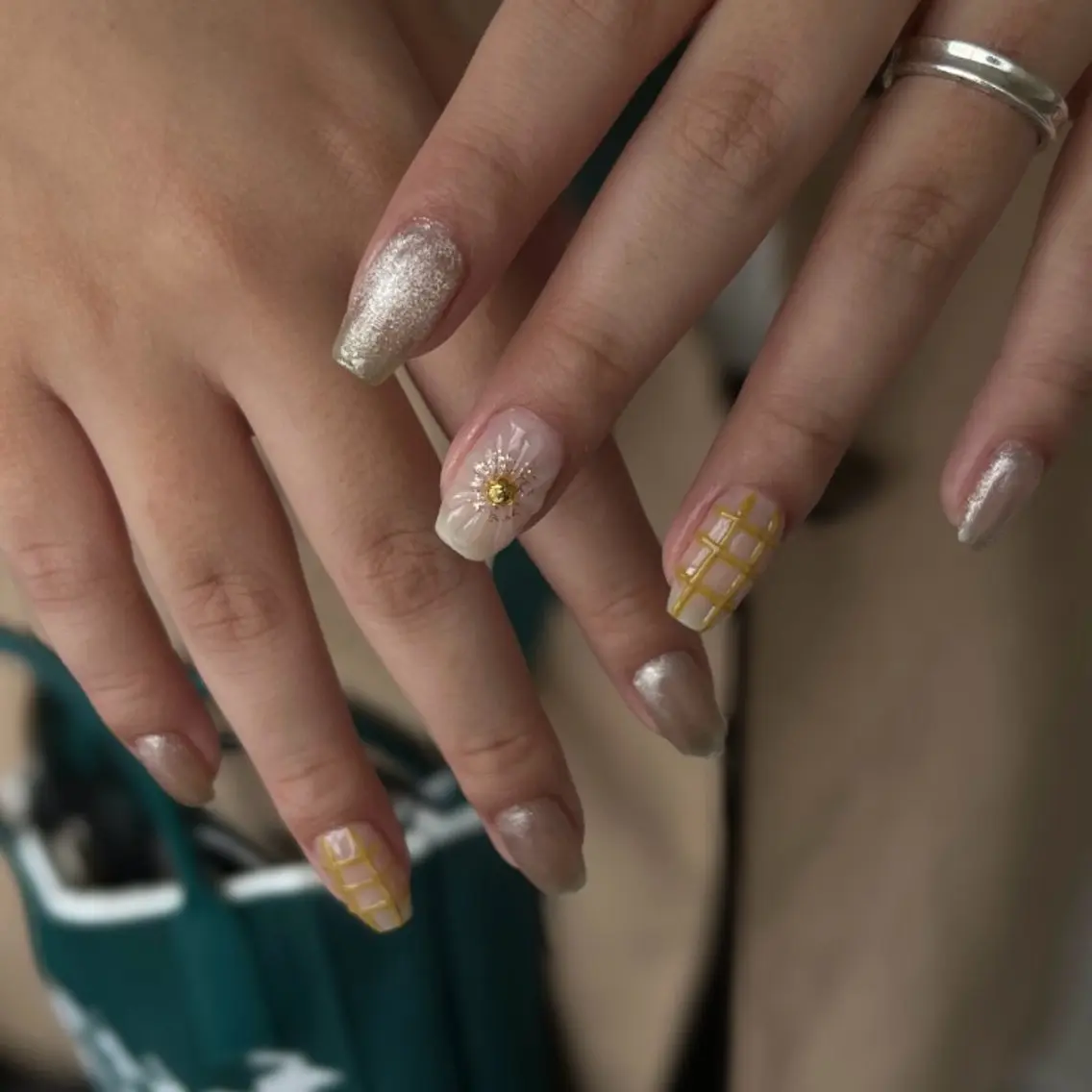 ネイル 黄色 mieux MAOのネイルデザイン