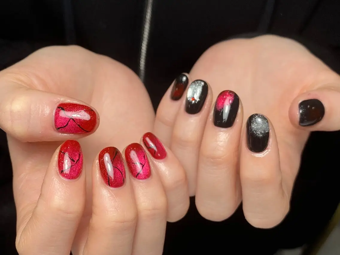 ネイル チークネイル フレンチネイル ジェルネイル ガラスフレンチ キラキラネイル ハンドネイル UM Nail Salonのネイルデザイン