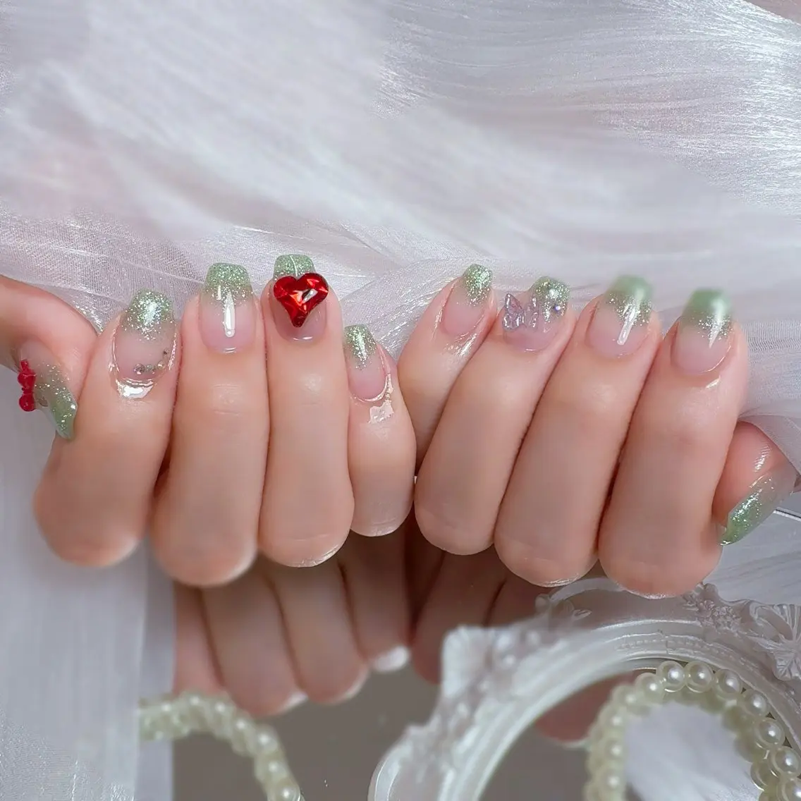 ネイル ハンドネイル nailsalon luluのネイルデザイン