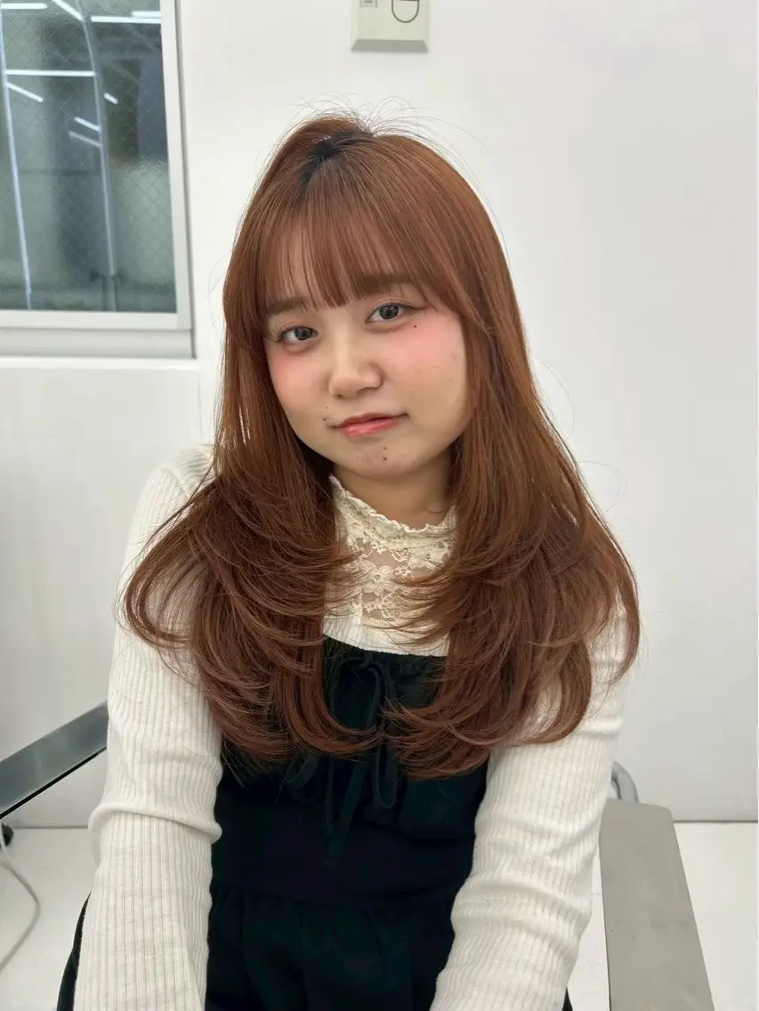 ロング カラー ロング 赤み消し艶カラー🩵 前髪顔周り あやなのヘアスタイル