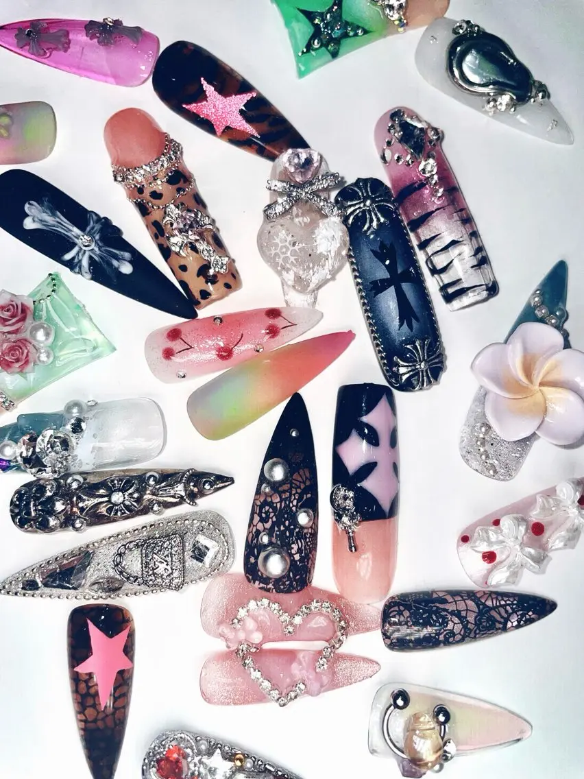 ネイル 夏ネイル Nyna nail Chiakiのネイルデザイン