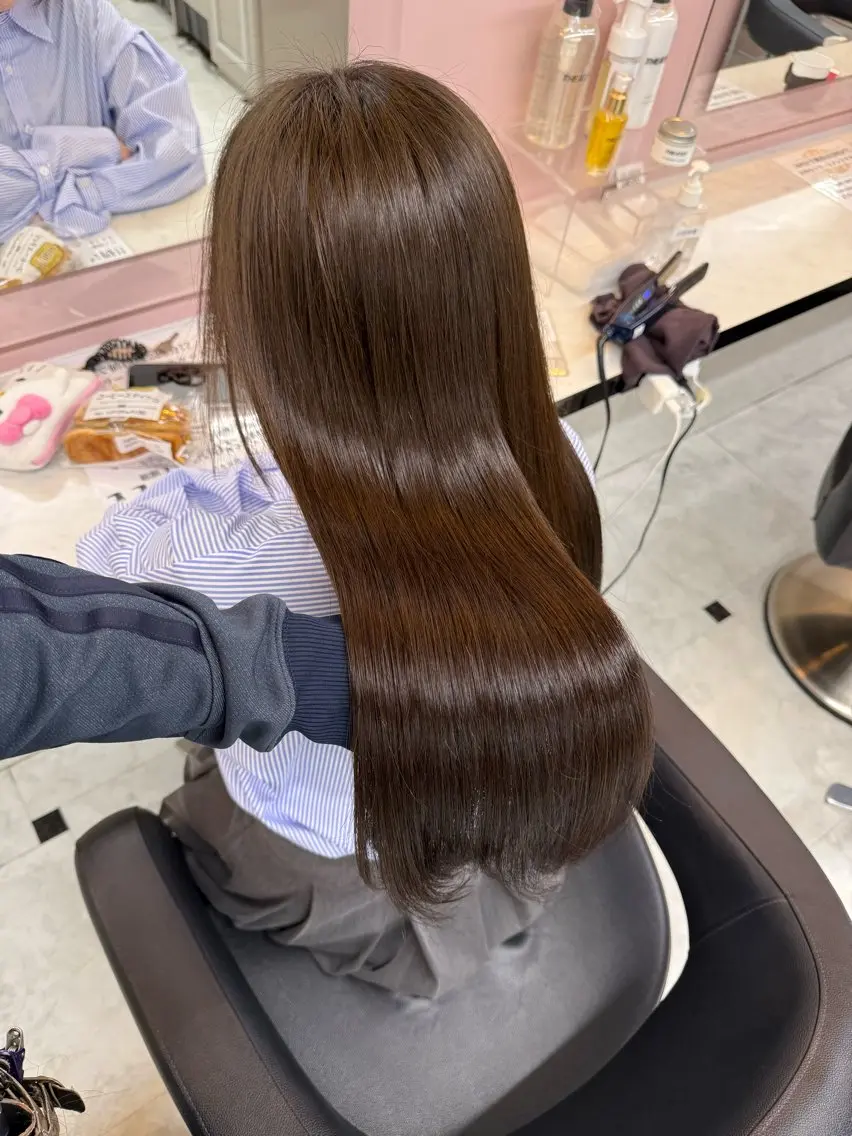 ロング カラー 透明感カラー カット ヘアカラー トリートメント 韓国風グレージュ 🤍たくみ🤍のヘアスタイル
