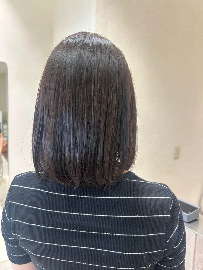 ミディアム カット ヘアカラー Un ami 心那のヘアスタイル